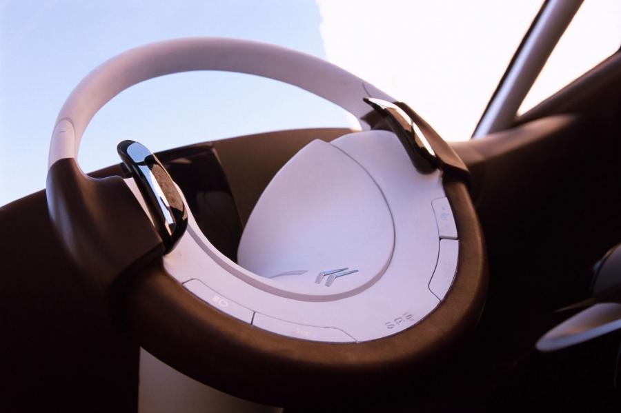  Citroen C-Airdream Concept 2002 года  (фото 36 из 73)